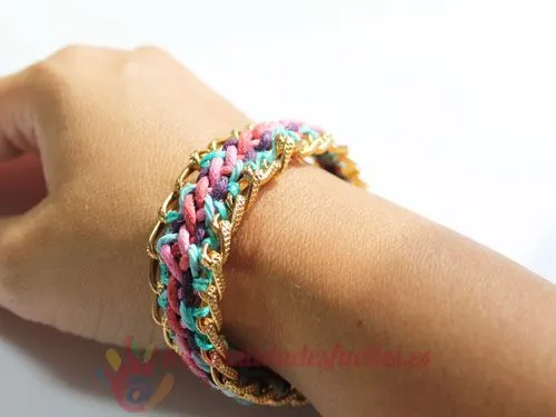 Pulsera de la amistad tejida con cadenas | Manualidades faciles