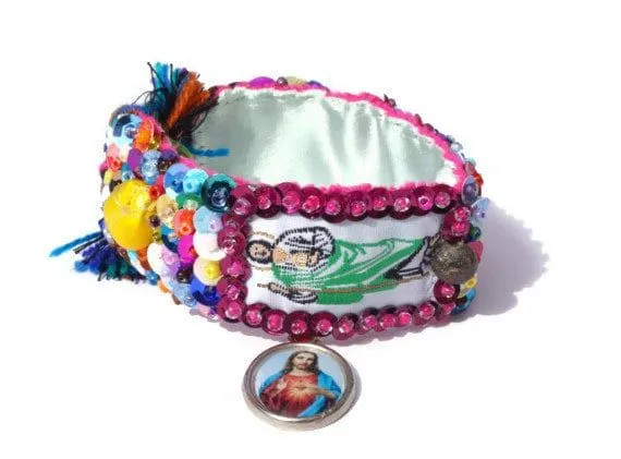 Pulsera bordada con escapulario de San Judas Tadeo por Toshik