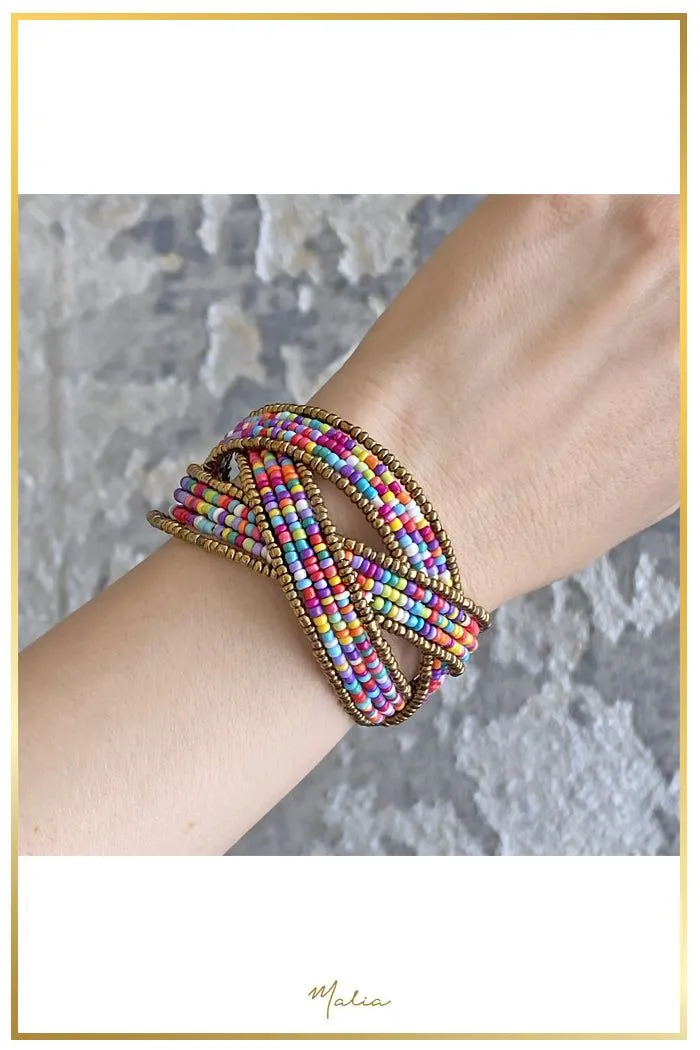 Pulsera Cuff Chaquiras Multicolor con Dorado Pulsera Cuff Chaquiras Multicolor con Dorado