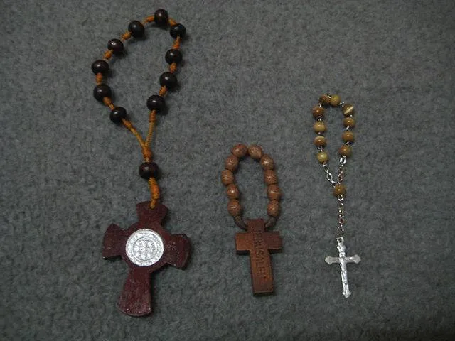 Cómo hacer una pulsera decenario :: Una forma distinta de lucir un ... Cómo hacer una pulsera decenario :: Una forma distinta de lucir un ...