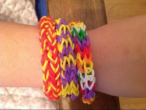 Cómo hacer pulsera de gomitas dobles con cuatro rotuladores - YouTube