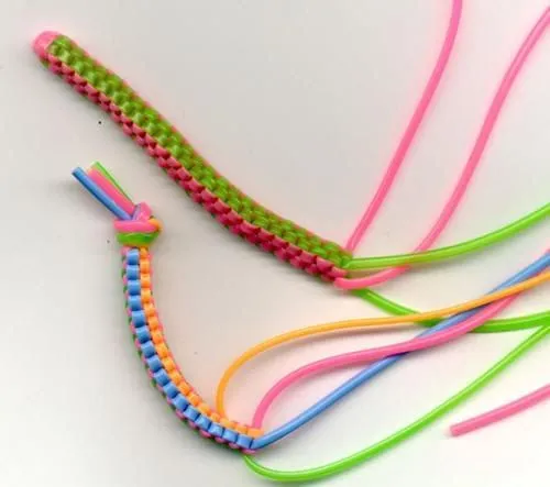 Como hacer pulsera de lana - Imagui
