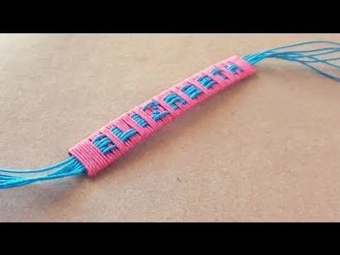 Como hacer pulsera con nombre [facil] // pulsera de hilo - YouTube