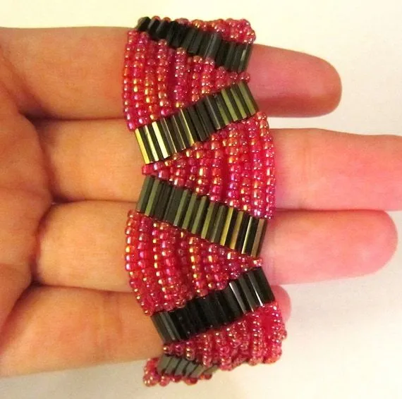 Pulsera semilla hecha con plata de canutillos y por BeadingWonders Pulsera semilla hecha con plata de canutillos y por BeadingWonders