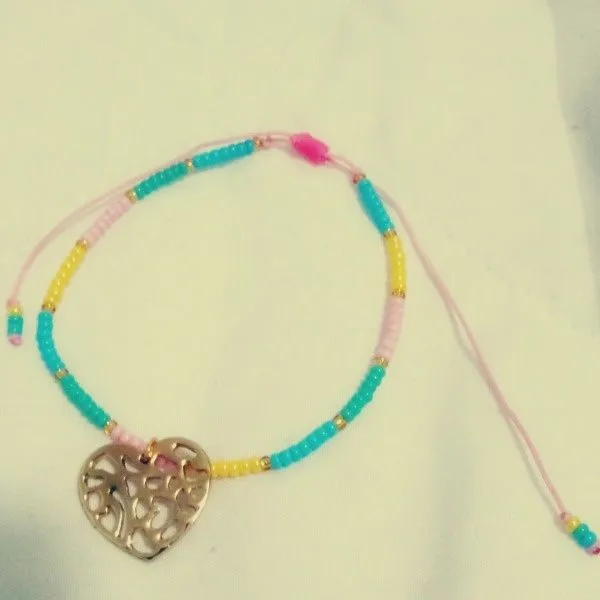 Pulseras Dulce corazón Materiales: Herraje metálico tipo corazón ... Pulseras Dulce corazón Materiales: Herraje metálico tipo corazón ...