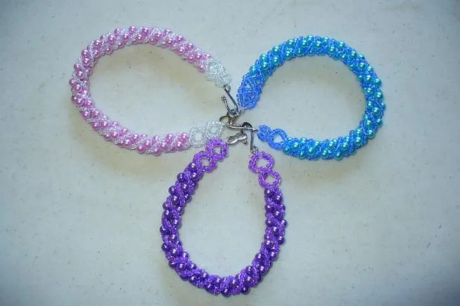 Pulseras con chaquiras - Imagui