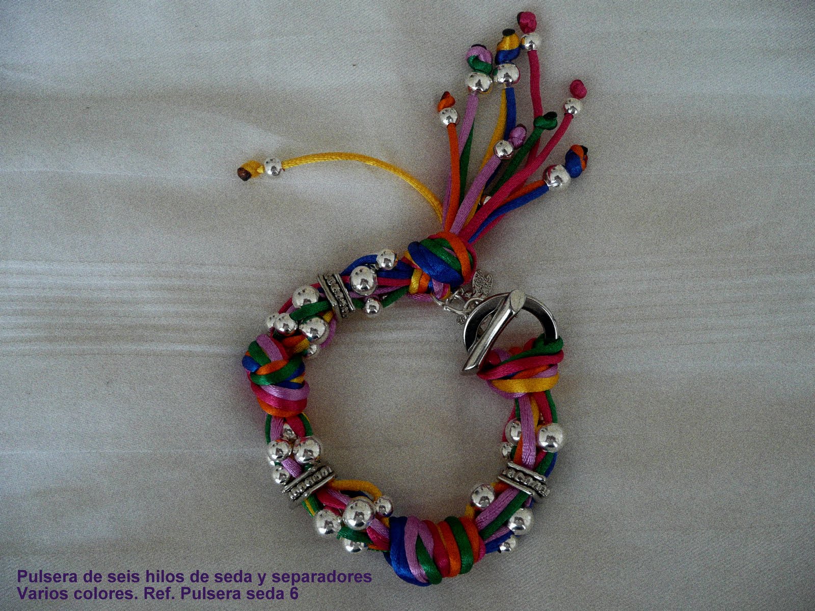 Pulseras Tejidas En Chaquiras Con Motivos De Animales Pictures