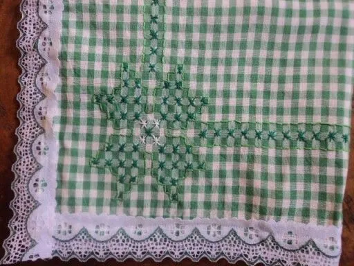 Puntada española | ideas para bordar | Pinterest Puntada española | ideas para bordar | Pinterest