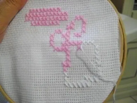 Punto de cruz para bautizo de niño - Imagui