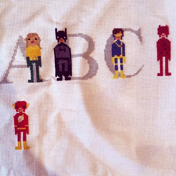 Punto de cruz friki | Ni Blog, Ni Bloga