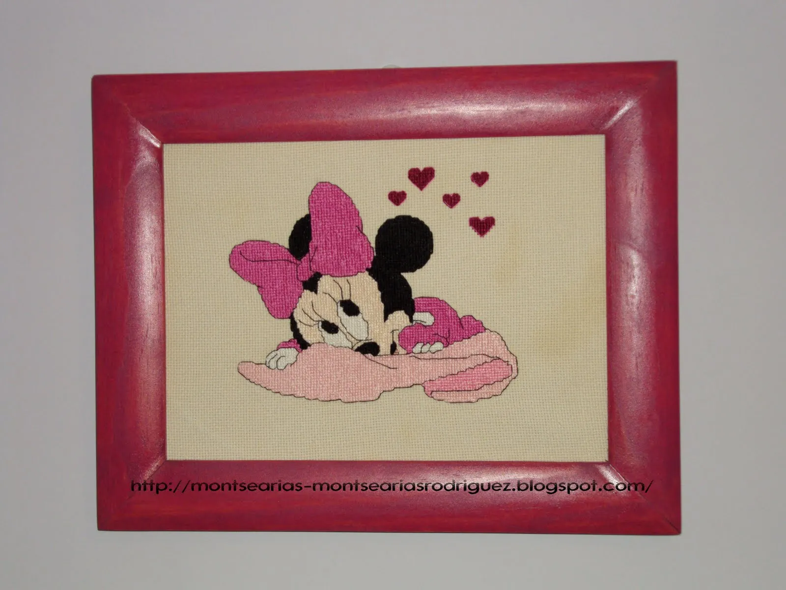 Un rincón para mis vivencias: CUADRO DE MINNIE.