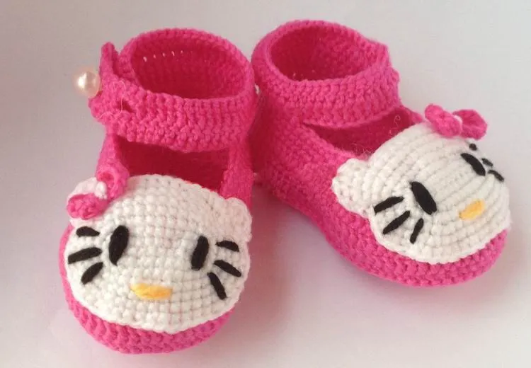 Fashion 2013 hand crocheted pink hello kitty cat baby booties with ...