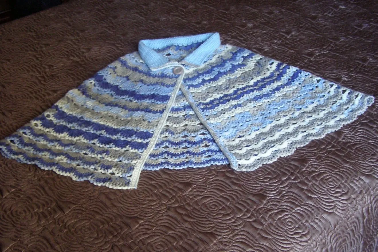 A punto de red: Toca-Mañanita a crochet en tonos matizados A punto de red: Toca-Mañanita a crochet en tonos matizados
