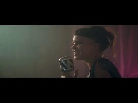 PURE LOVE - Bomba Estéreo | Letras.com