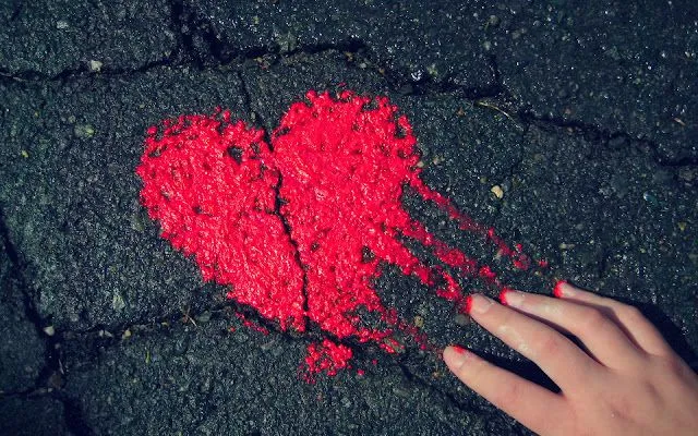Qoltuq Yaramaz: Corazón Rojo - Imagen de Amor en HD Qoltuq Yaramaz: Corazón Rojo - Imagen de Amor en HD