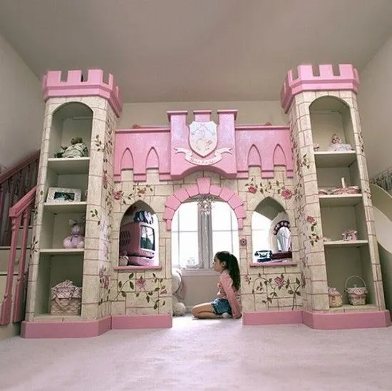 quieren decorar con un mural de princesas castillos hadas coronas ...