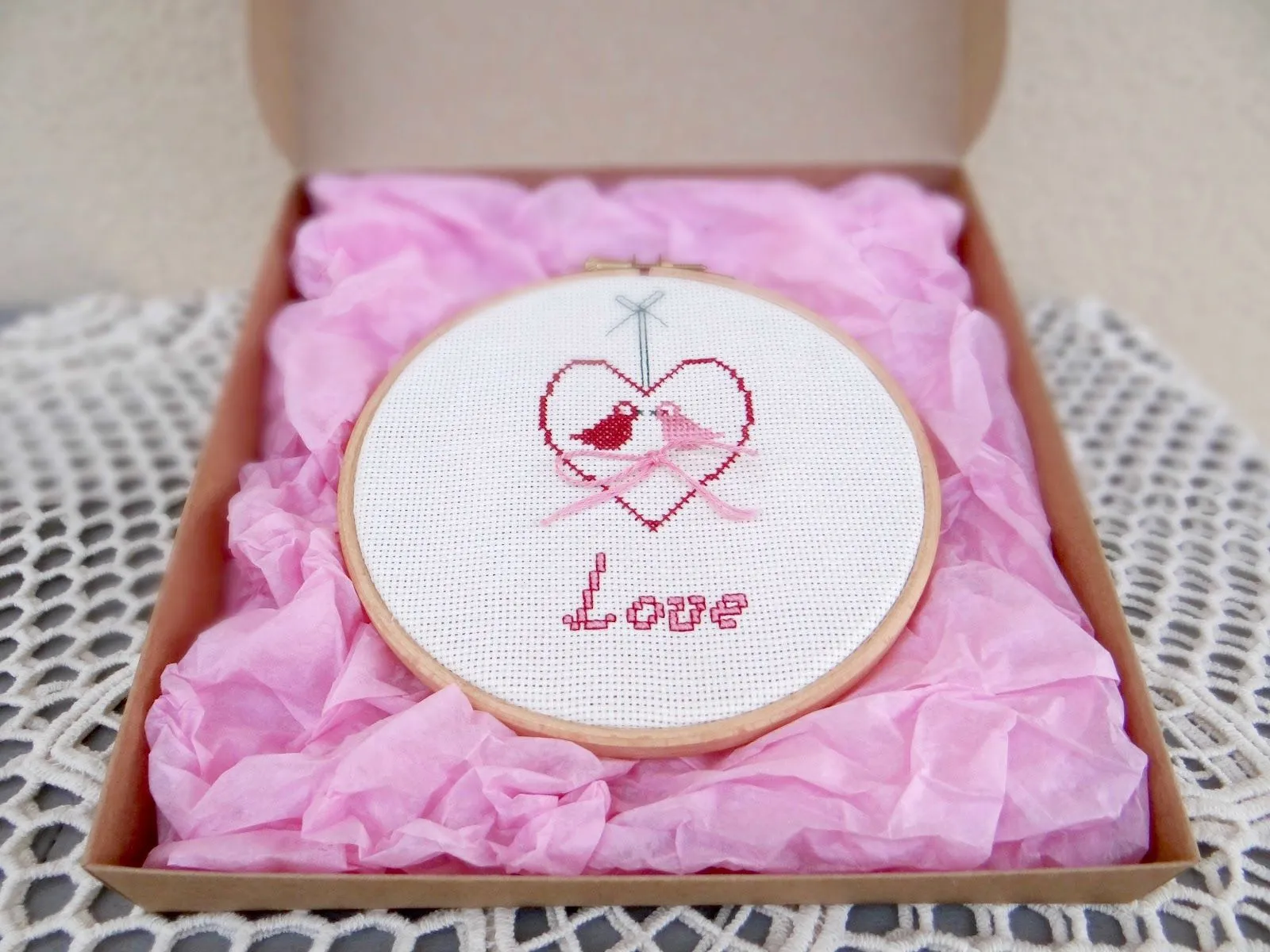 QUIERO UNA BODA PERFECTA: SORTEO: ¡Bastidor porta-alianzas a punto ...