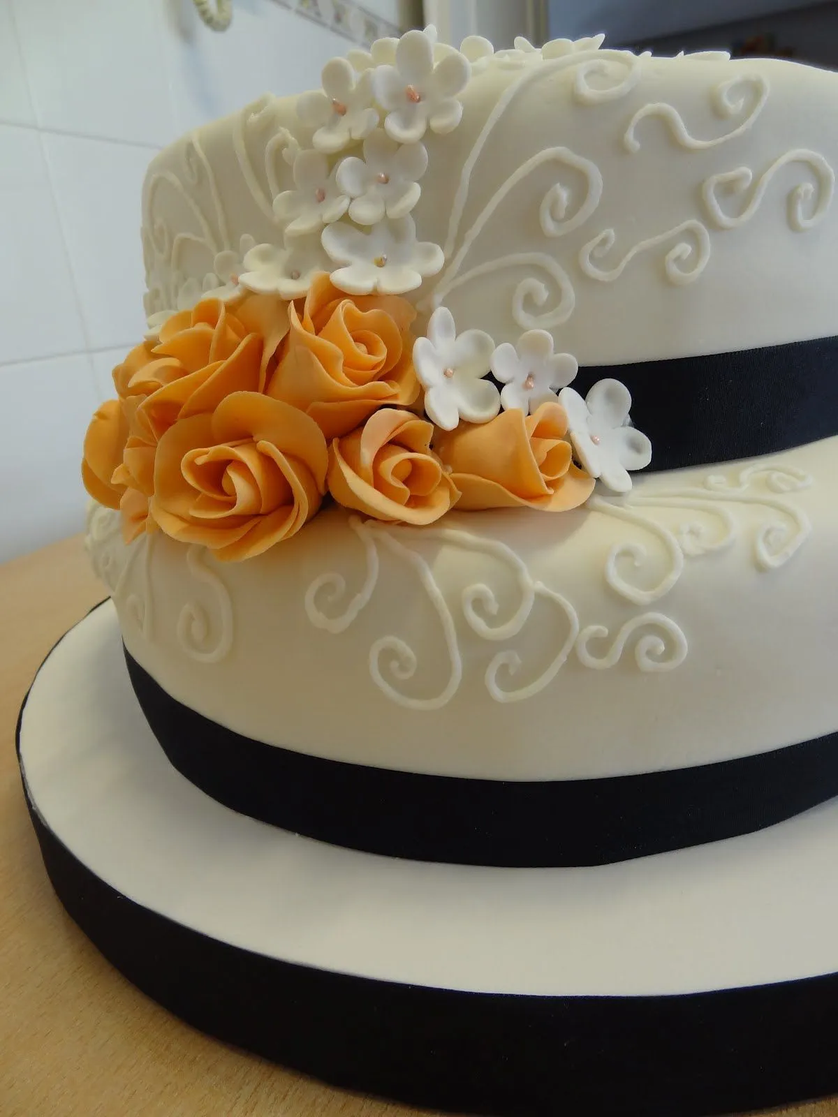 QUIERO ALGO DULCE!: TORTA DOS PISOS DISEÑO FLORES QUIERO ALGO DULCE!: TORTA DOS PISOS DISEÑO FLORES