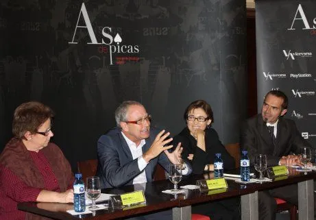 Rafael Ábalos, I Premio As de Picas de Novela Juvenil - Revista de ... Rafael Ábalos, I Premio As de Picas de Novela Juvenil - Revista de ...