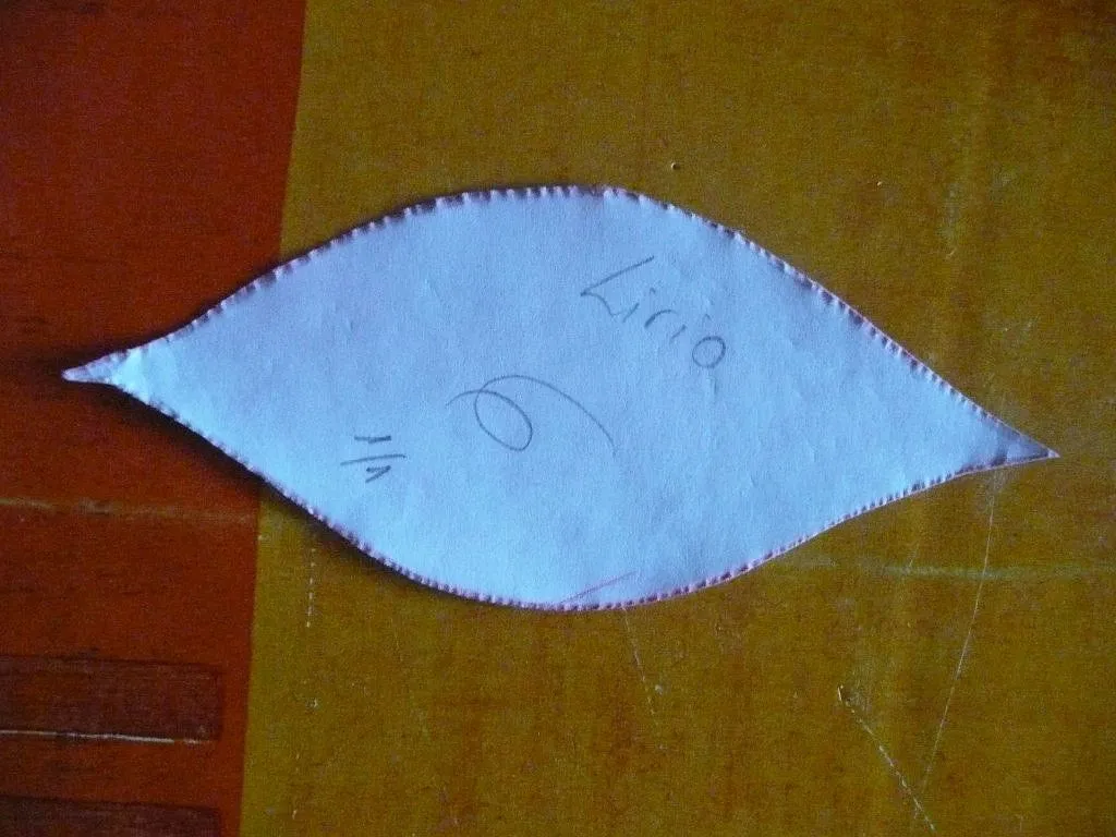 ramos de lirios (4) | Aprender manualidades es facilisimo.