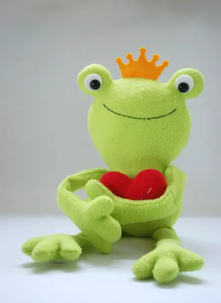 Como hacer una rana de peluche | Todo Manualidades Como hacer una rana de peluche | Todo Manualidades