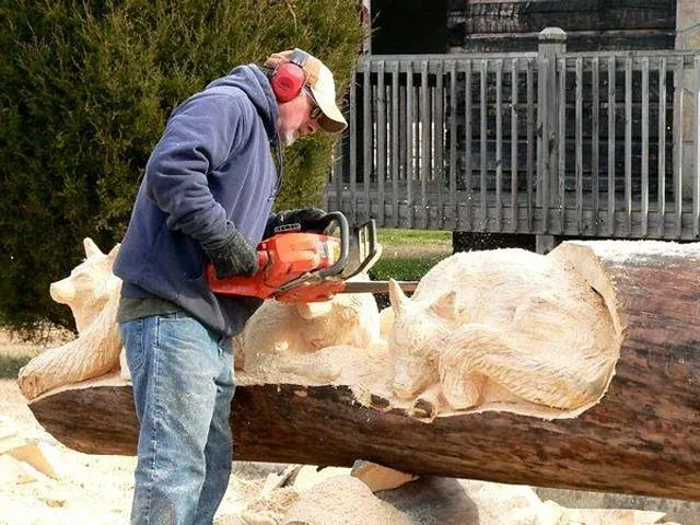 Randall Boni, arte con una motosierra. | Tejiendo el mundo Randall Boni, arte con una motosierra. | Tejiendo el mundo