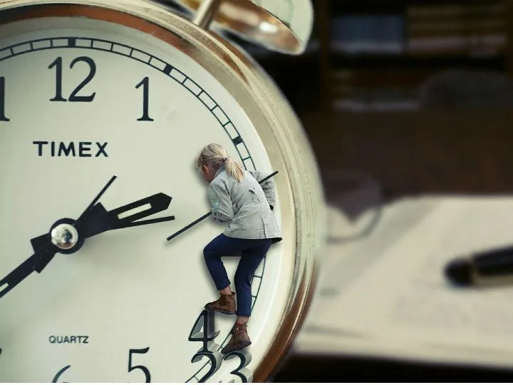 Es real: Los jóvenes están teniendo problemas con leer los relojes de manecillas | Dinero en Imagen Es real: Los jóvenes están teniendo problemas con leer los relojes de manecillas | Dinero en Imagen