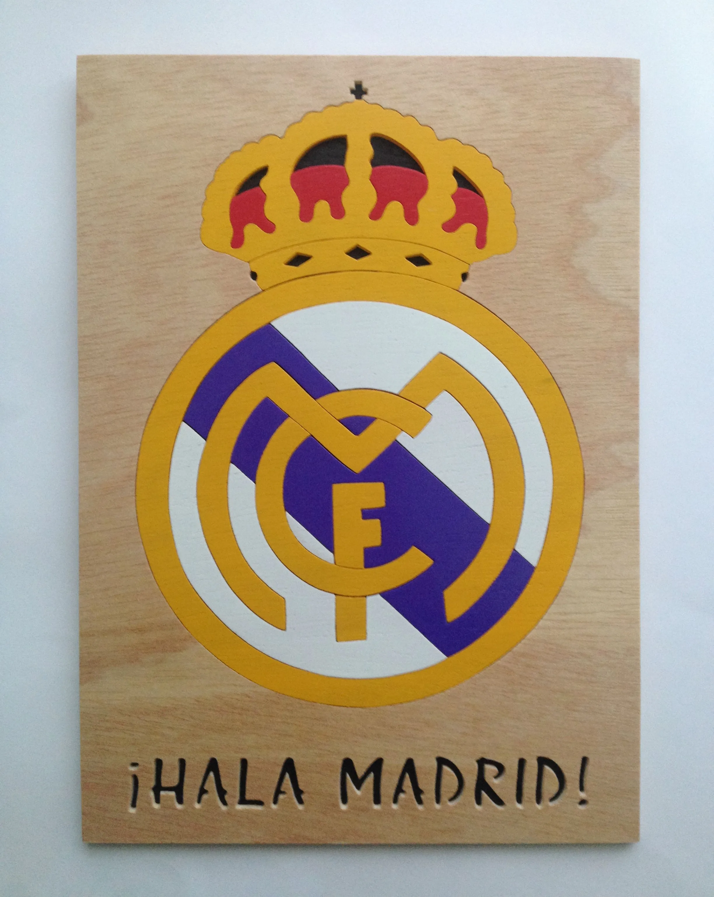 Real Madrid Escudo Cuadro de madera personalizado - Artesanum Real Madrid Escudo Cuadro de madera personalizado - Artesanum