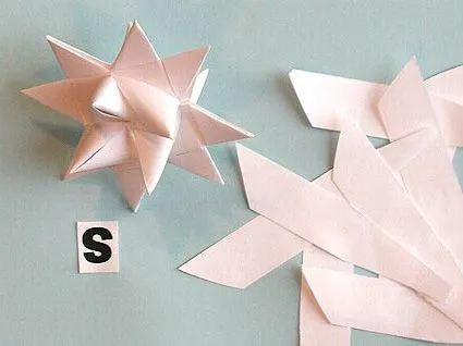 Realiza un móvil de papel con Origami « Manualidades Realiza un móvil de papel con Origami « Manualidades