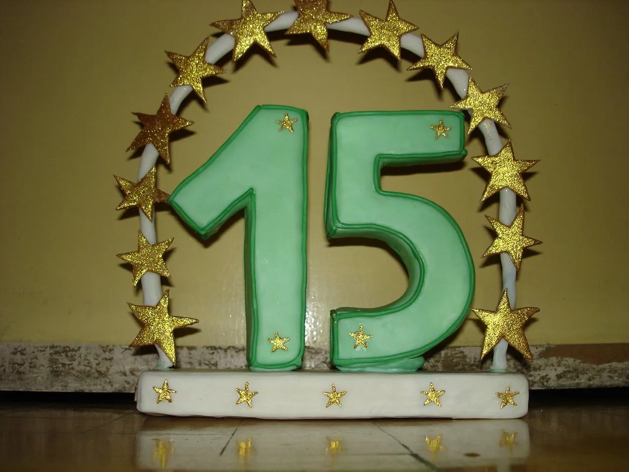 rebel-art creaciones: Adornos de torta para 15 años