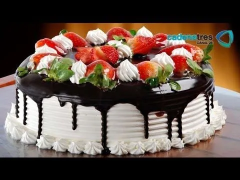 Receta de como preparar y decorar un pastel de fresas sin hornear ...