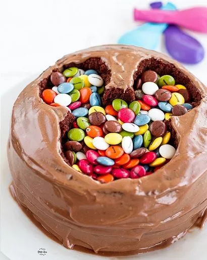 Receta de tarta de Mickey Mouse piñata fácil