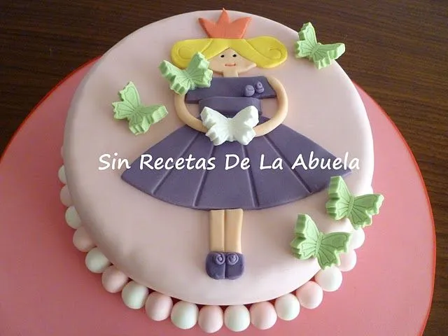 SIN RECETAS DE LA ABUELA: TARTA PRINCESA ANA CON FONDANT DE NUBES. SIN RECETAS DE LA ABUELA: TARTA PRINCESA ANA CON FONDANT DE NUBES.