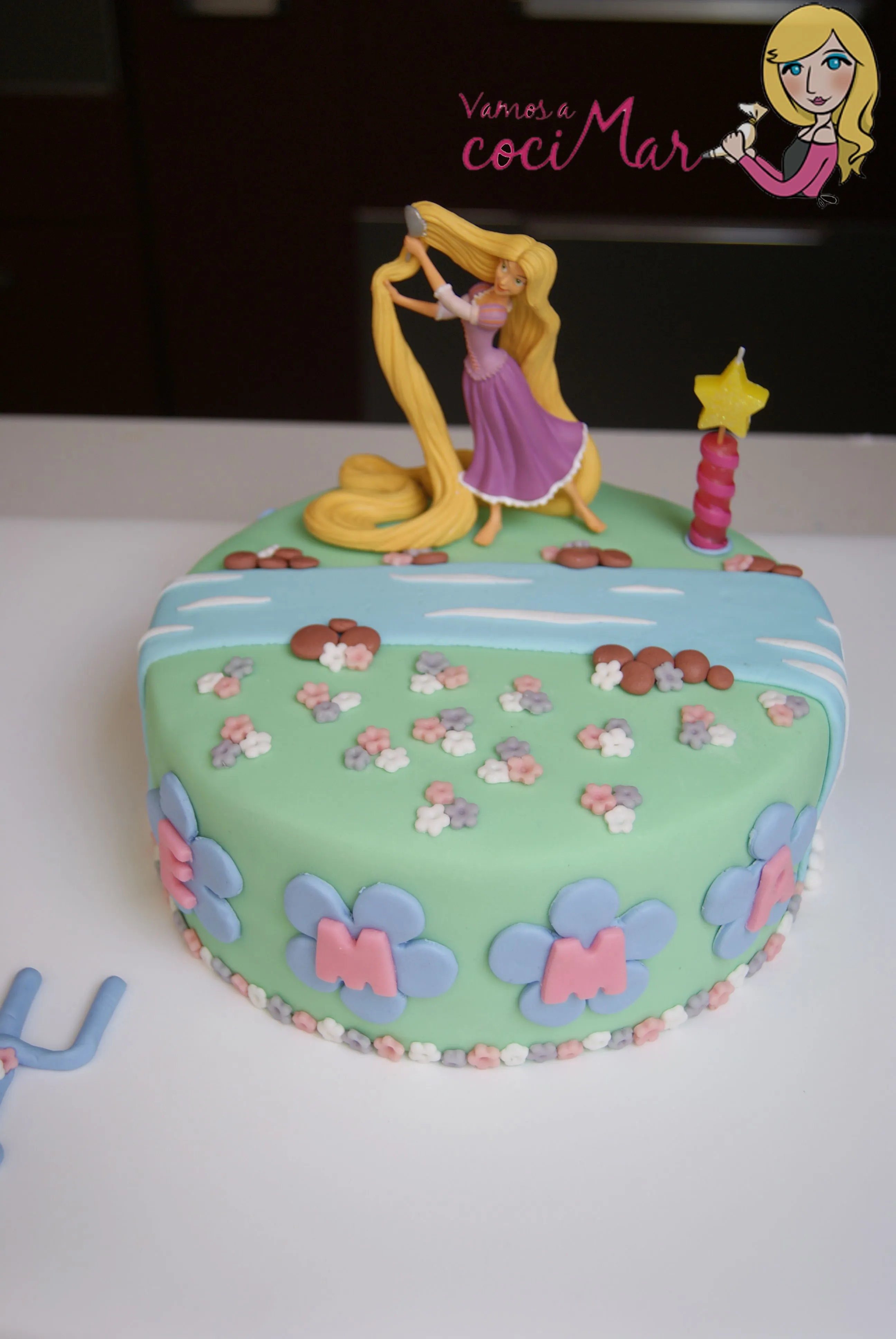 Tarta fondant Rapunzel 2 | Vamos a Cocimar