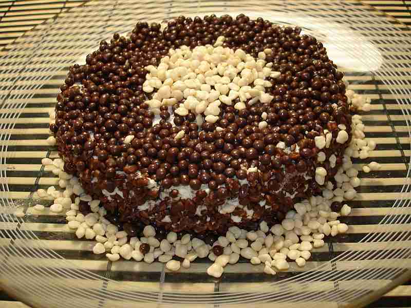 Las recetas de Silvia: Torta de chocolate rellena decorada con ... Las recetas de Silvia: Torta de chocolate rellena decorada con ...