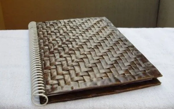 reciclado para forrar libretas con papel periodico | Creativity ...
