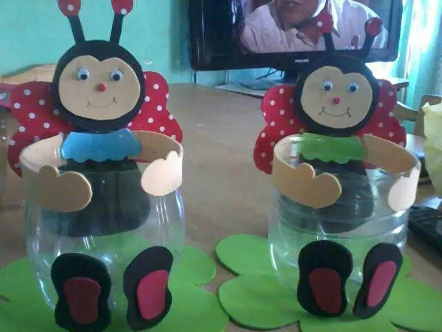 Reciclando botellas de plastico | Manualidades para niños | Pinterest Reciclando botellas de plastico | Manualidades para niños | Pinterest