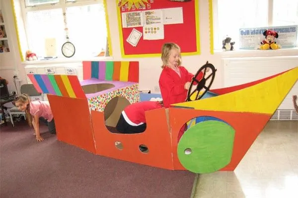 Reciclar cartón haciendo barcos para navegar. | Quiero más diseño Reciclar cartón haciendo barcos para navegar. | Quiero más diseño