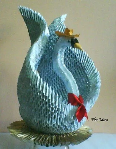 RECICLAR, REUSAR Y CREAR MANUALIDADES: El señor cisne RECICLAR, REUSAR Y CREAR MANUALIDADES: El señor cisne
