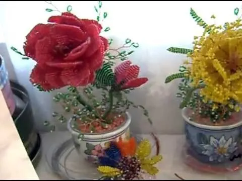Un recorrido por flores de chaquira. - YouTube Un recorrido por flores de chaquira. - YouTube