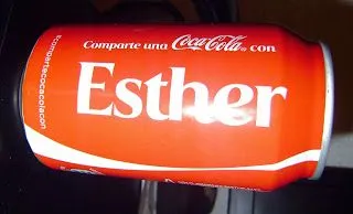 Mis recuerdo de ayer y de hoy: Nombre en la CocaCola. Comparte una Coca-Cola con Esther.