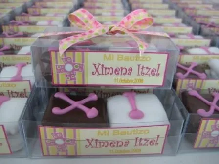 Bolo de Bautizo de niña | Tatakuá Alfajores Bolo de Bautizo de niña | Tatakuá Alfajores
