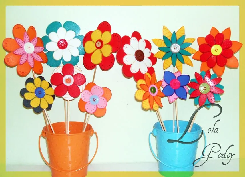 REDECORATE CON LOLA GODOY: FLORES DE GOMA EVA O CARTULINA, FIORI ...