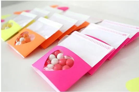 Regala souvenirs con dulces por San Valentín - Guía de MANUALIDADES