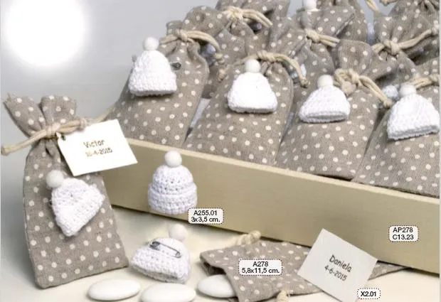 Regalos Magicos Momentos: Bautizo -Bolsita con Gorrito Blanco con ...