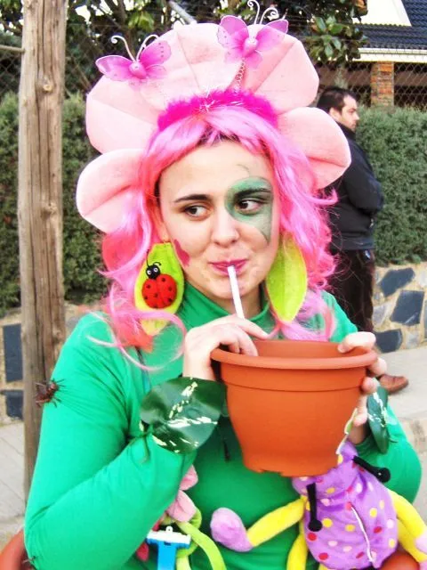 Disfraz de flor en maceta - Imagui
