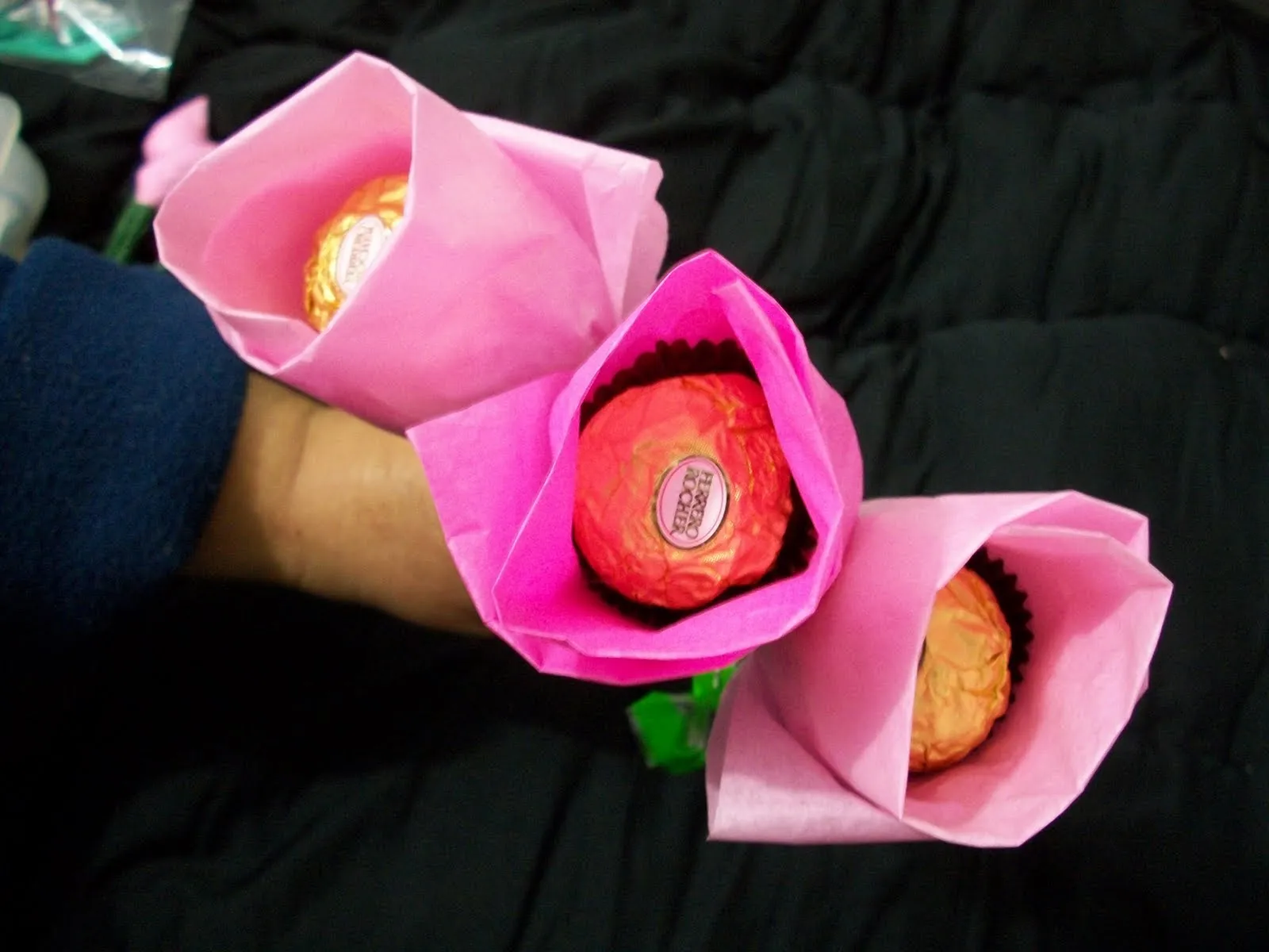 Más Regia que el Cabrito: Flores en papel de china con centro de ... Más Regia que el Cabrito: Flores en papel de china con centro de ...