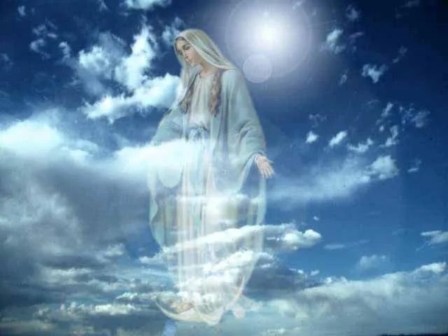 reina del cielo | cronicadeunatraicion
