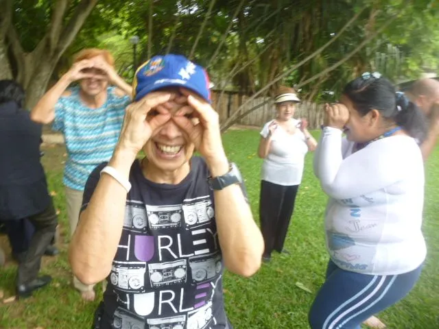 Reír es Vivir: Mirándote a los ojos...