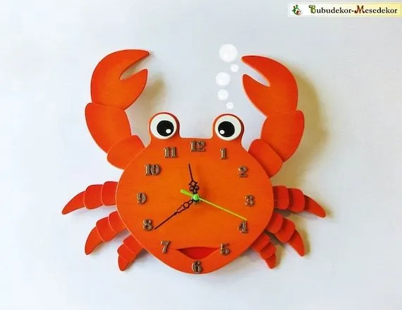 Reloj de pared de cangrejo de madera para niños por Bubudekor Reloj de pared de cangrejo de madera para niños por Bubudekor